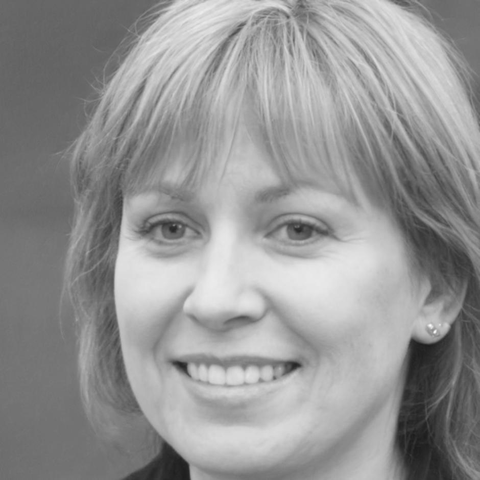 Sarah Müller, Finanzanalystin